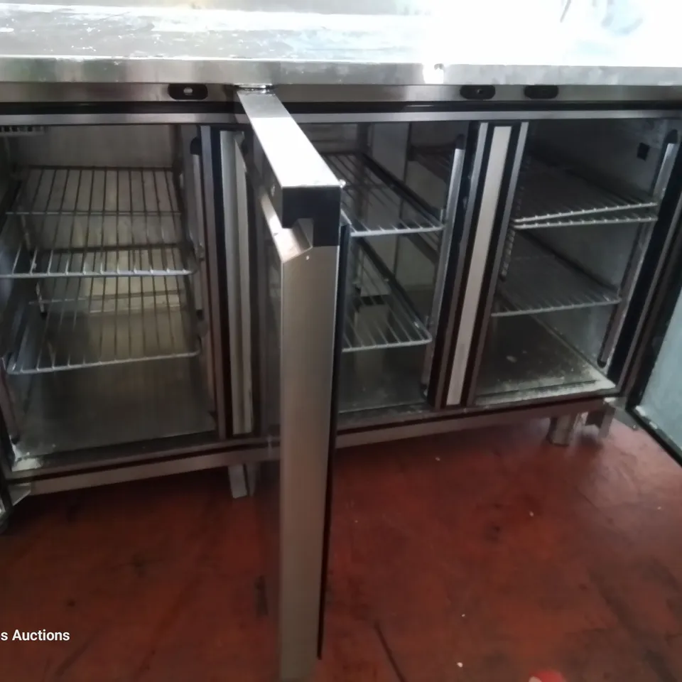 FOSTER TRIPLE DOOR COUNTER FRIDGE Model EP1 3H