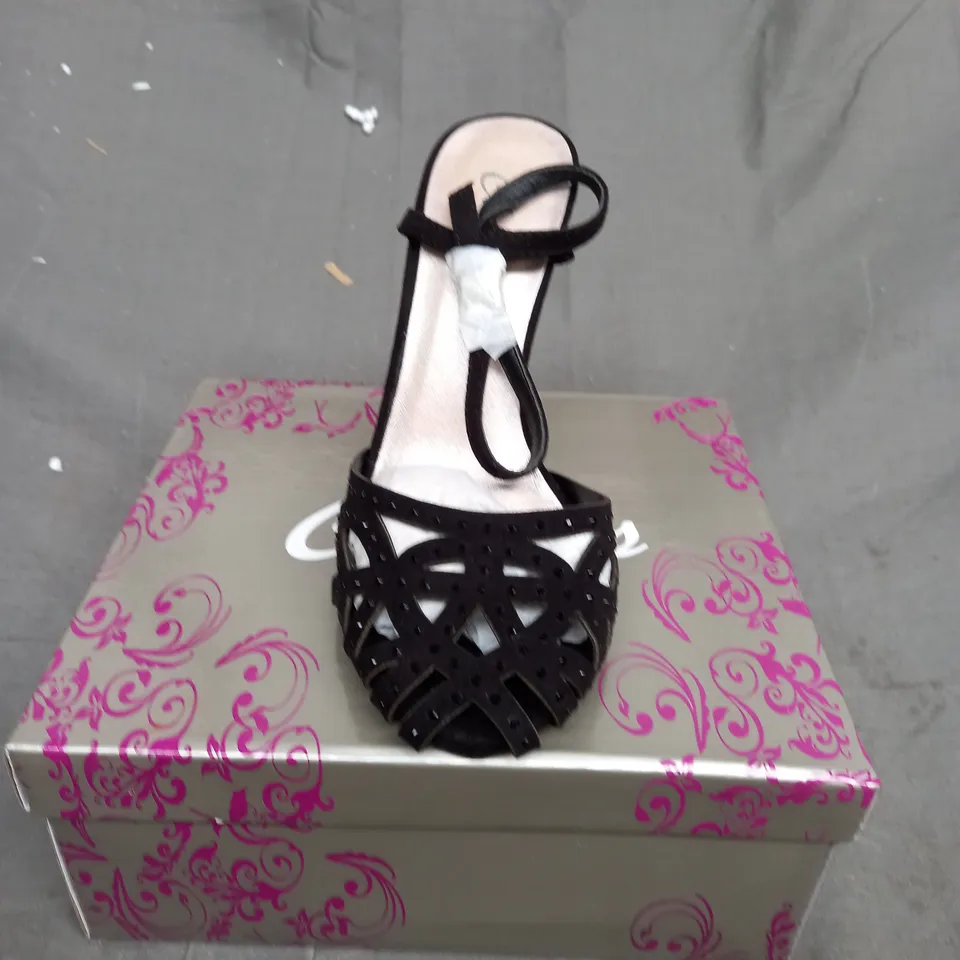 BOX OF APPROXIMATELY 12 BOXED HIGH HEEL SHOES IN VARIOUS SIZES