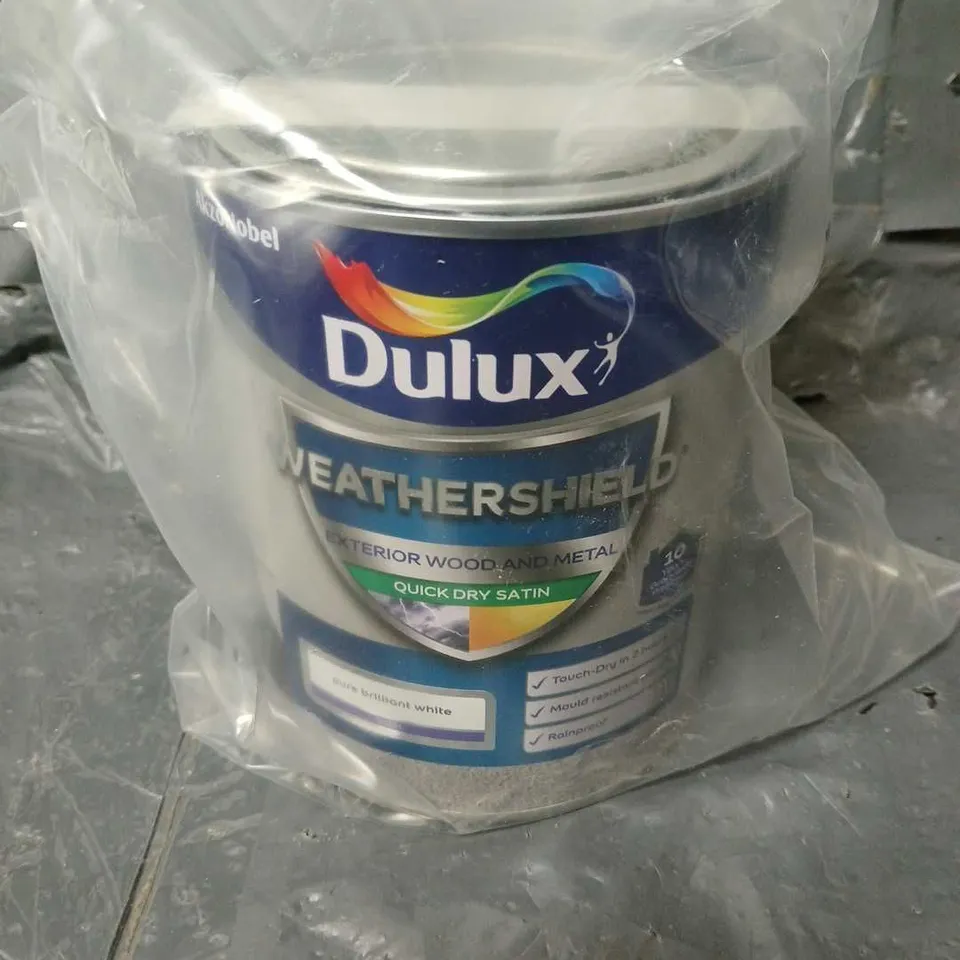 DULUX WEATHERSHIELD PURE BRILLIANT WHITE SATIN PAINT (750ML) - COLLECTION ONLY