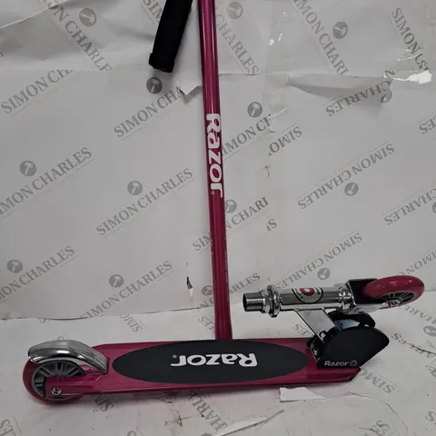 RAZOR SPORTS SCOOTER - PINK