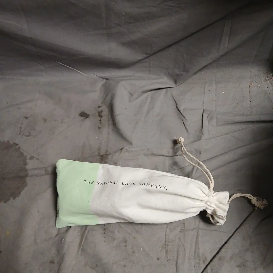 THE NATURAL LOVE COMPANY SILICONE VIBRATOR