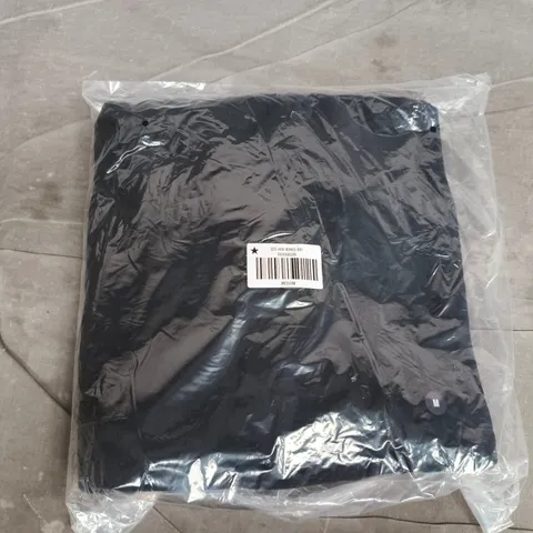 BAGGED HOLLISTER FEEL GOOD BOXY HOODIE IN BLACK - MEDIUM