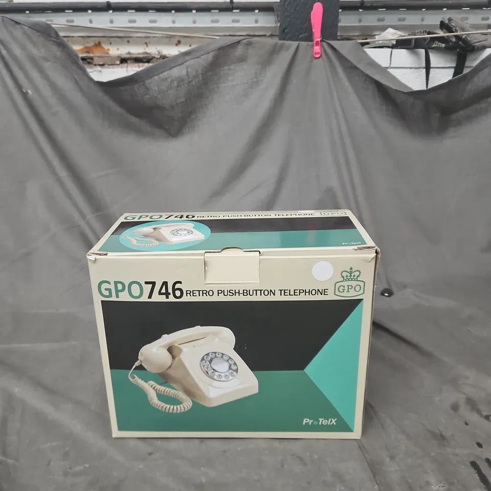 GPO746 RETRO PUSH-BUTTON TELEPHONE – BOXED