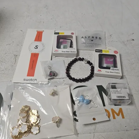 APPROXIMATELY 20 ASSORTED JEWELLERY PRODUCTS TO INCLUDE EARRINGS, NECKLACES, BRACELETS ETC