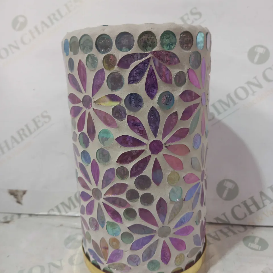 OUTLET GARDEN REFLECTIONS MOSAIC FLOWER LED HURRICANE LIGHT