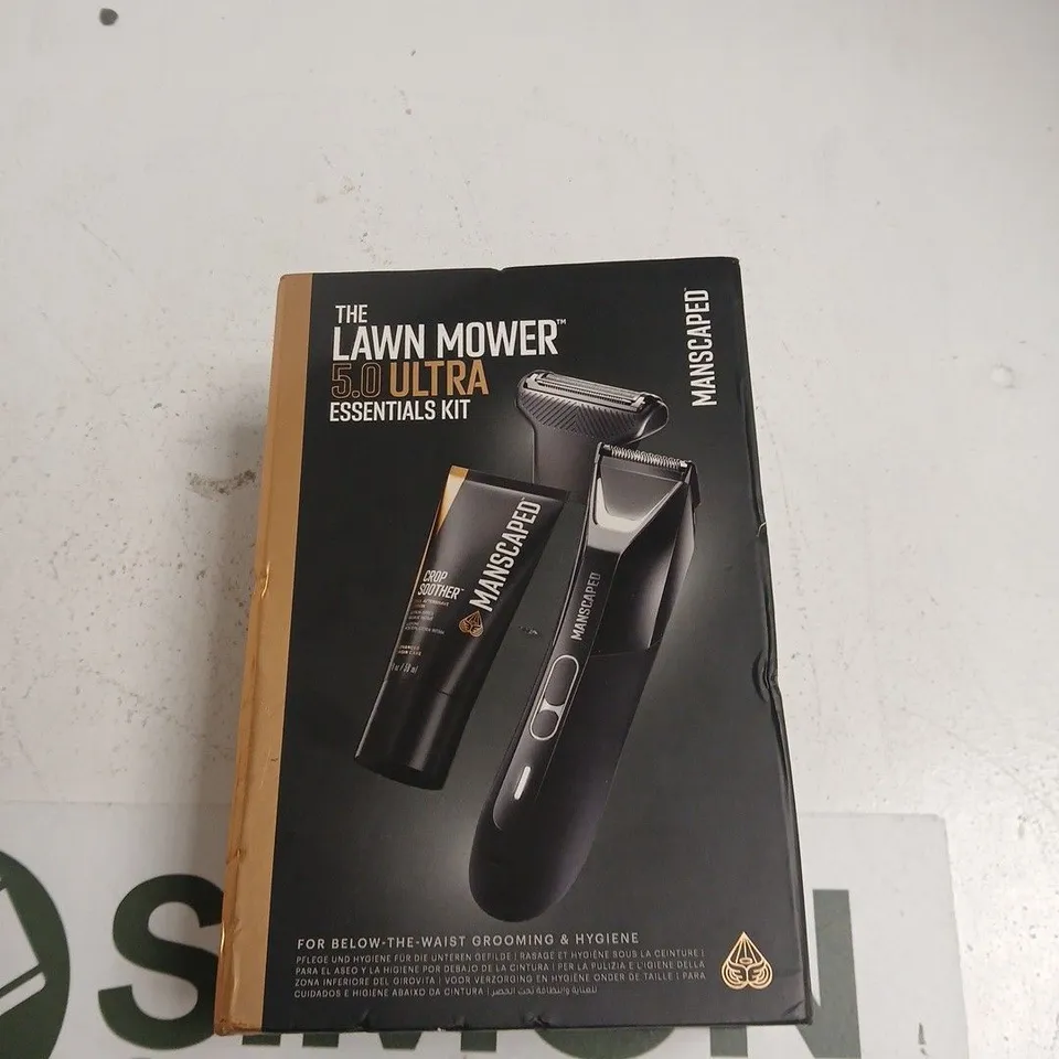 MANSCAPED THE LAWN MOWER 5.0 ULTRA ESSENTIALS KIT – BOXED