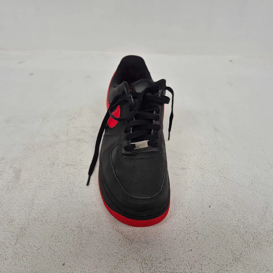 UNBOXED PAIR OF NIKE AIR FORCE 1 '07 LV8 IN BLACK/RED - UK 8.5