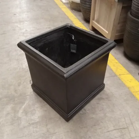 BOXGROVE PLANTER 35cm