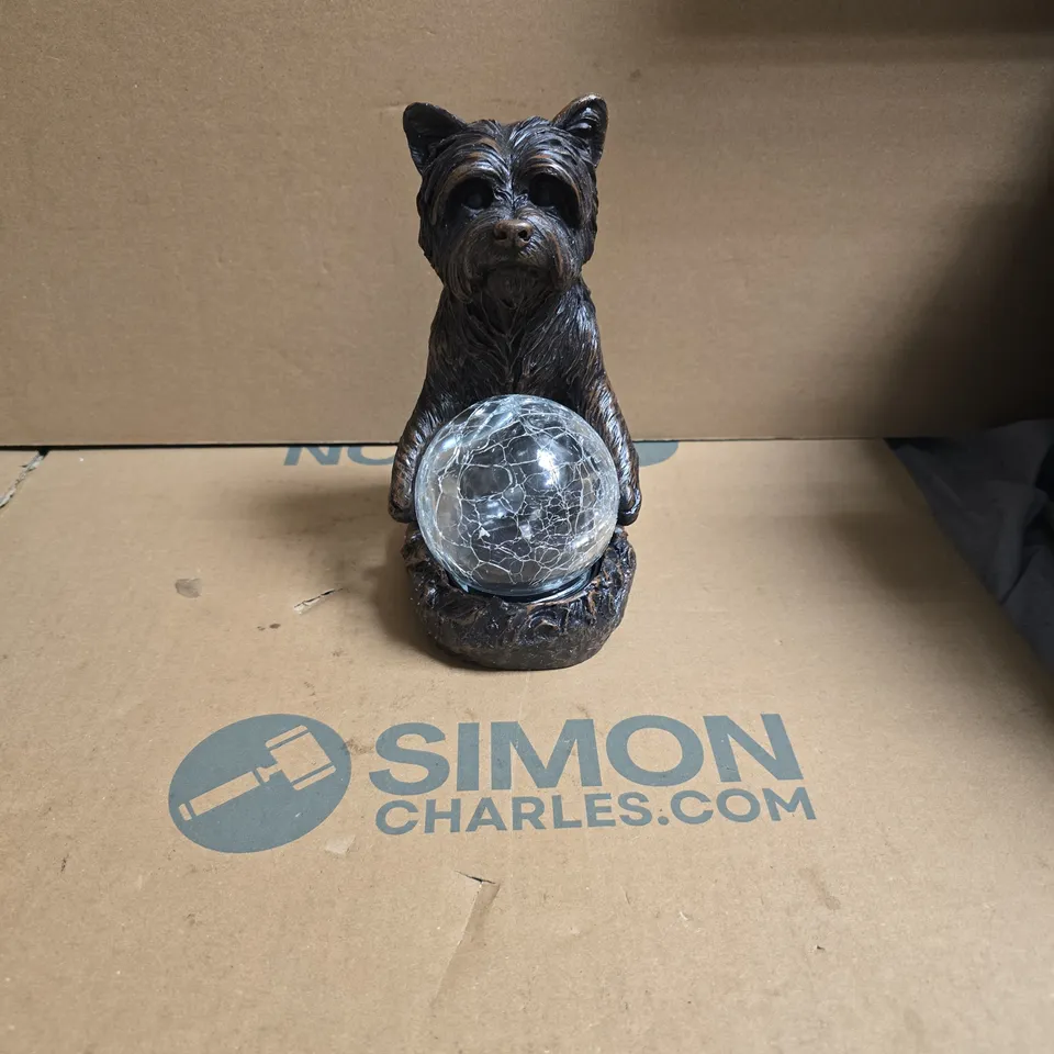 Smart Solar Mystic Dog – Solar-Powered Garden Ornament with Crackle Glass Ball