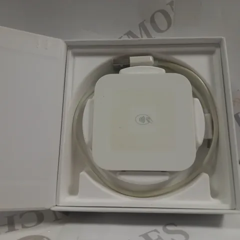 BOXED SQUARE READER