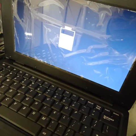 UNBRANDED 10.1" NOTEBOOK WITH MOUSE, EARPHONES AND MOUSEMAT 