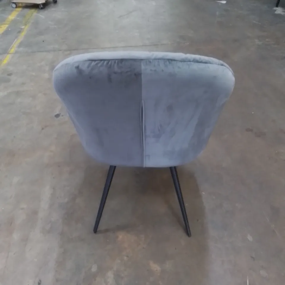 QUALITY UPHOLSTERED SOFT FABRIC CASUAL CHAIR IN GREY 