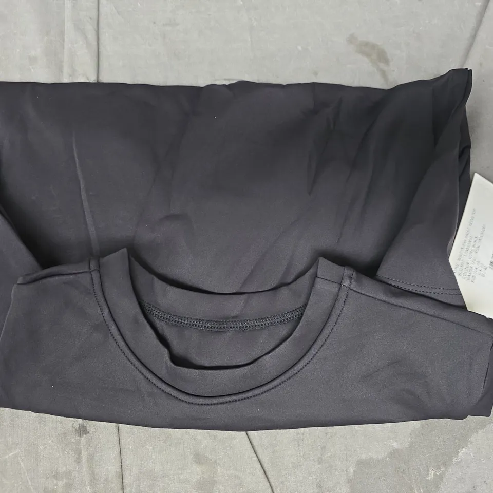 REASN BUILT IN BRA SHORT SLEEVE TOP IN BLACK SIZE UK 14