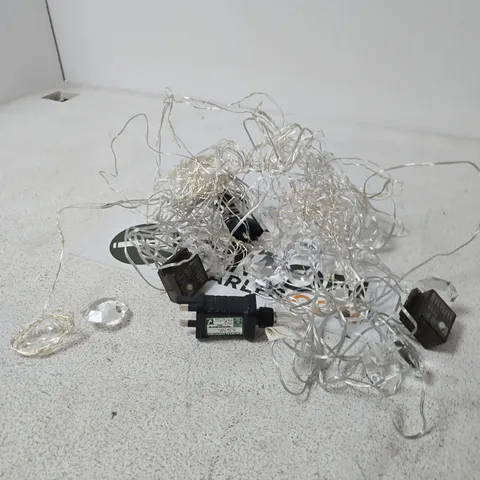 BOX OF APPROXIMATELY 10 ASSORTED ITEMS INCLUDING STRING LIGHTS AND TYRE INFLATOR
