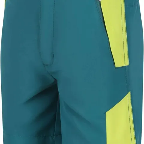 REGATTA KIDS SORCER II WALKING SHORTS PACIFIC GREEN SIZE 11-12 YEARS