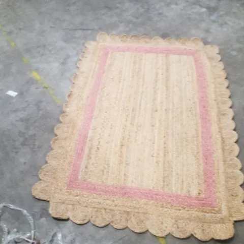 QUALITY DESIGNER AREA RUG    - APPROXIMATELY 170X119CM