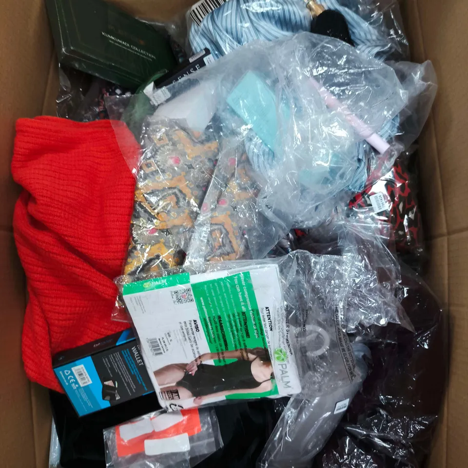 APPROXIMATELY 20 ASSORTED HOUSEHOLD ITEMS TO INCLUDE CLOTHING, WALLET, BEAUTY PRODUCTS ETC