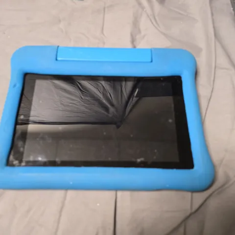 AMAZON TABLET IN BLUE PROTECTIVE CASE 
