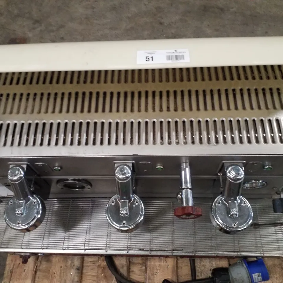 ELEKTRA BARLUME 3-GROUP COFFEE MACHINE