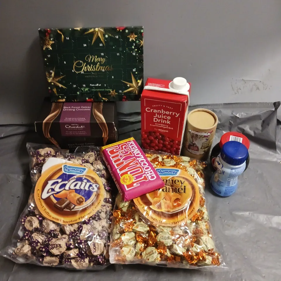 Lot 1604: APPROXIMATELY 9 ASSORTED FOOD AND DRINK TO INCLUDE HOTEL ...