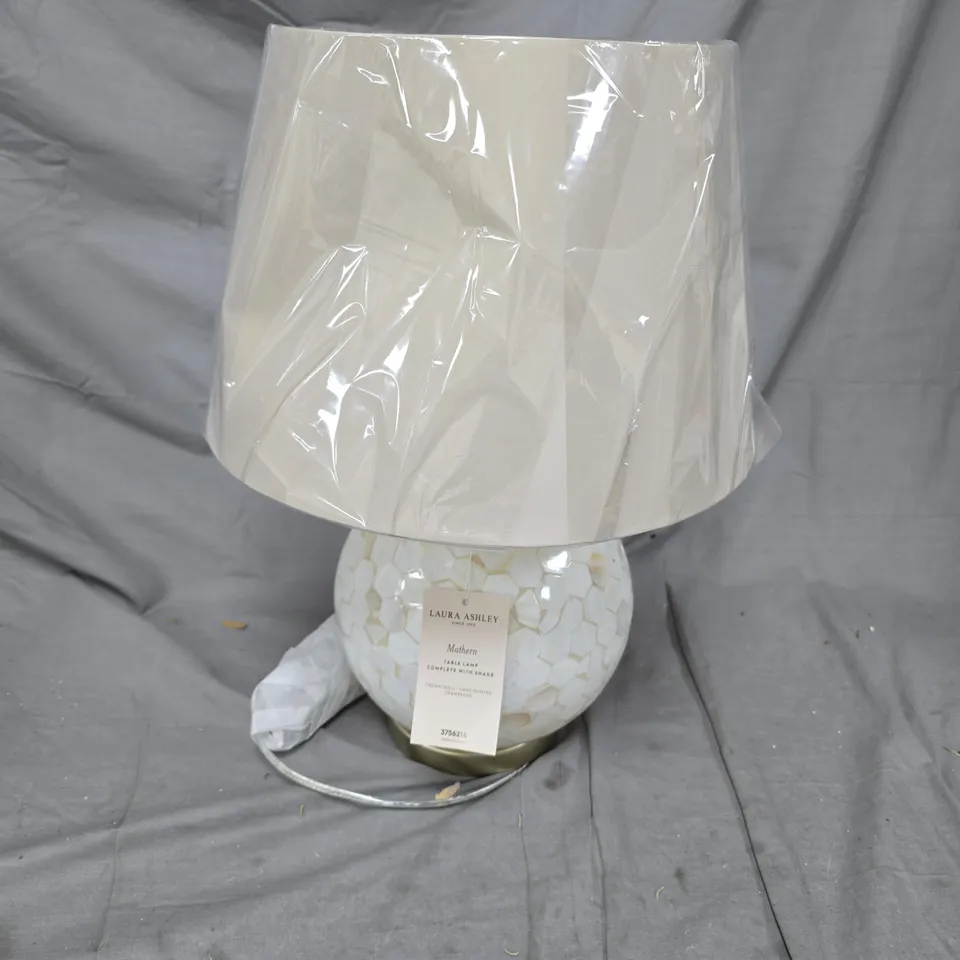 LAURA ASHLEY MATHERN TABLE LAMP COMPLETE WITH SHADE
