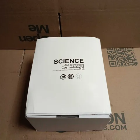 LIGHT BEAUTY INSTRUMENT FACIAL MASK WITH STRAP – WHITE MASK, INSTRUCTIONS. "SCIENCE AND TECHNOLOGY COSMETOLOGY" BRANDING