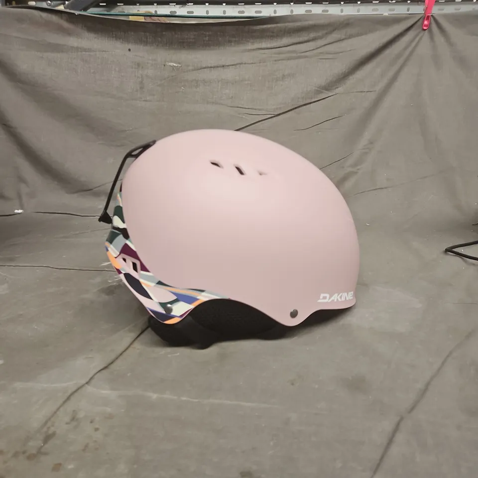 DAKINE DAYTRIPPER SNOW HELMET – PINK SHELL, NIGHT SKYLINE STRAP DESIGN, SIZE L-XL
