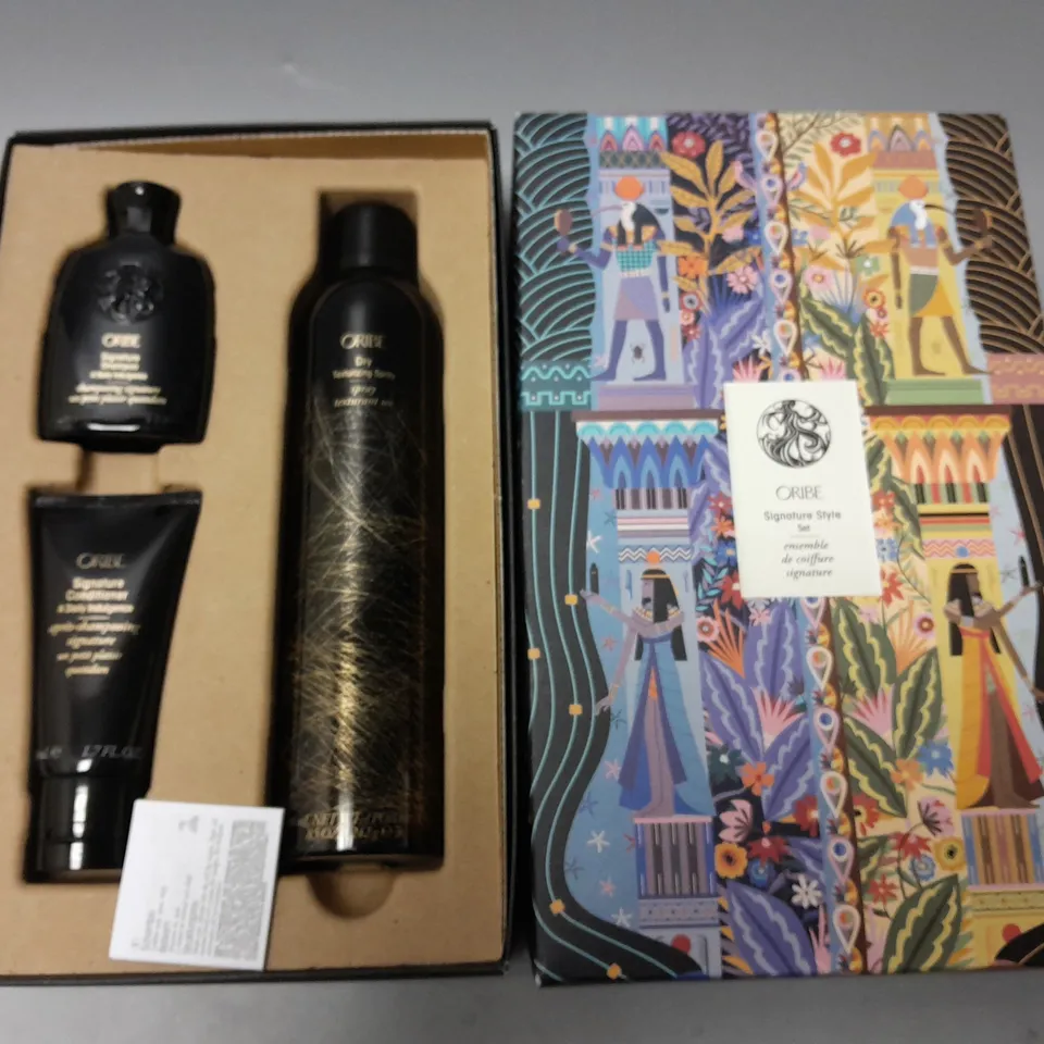 BOXED ORIBE SIGNATURE STYLE SET