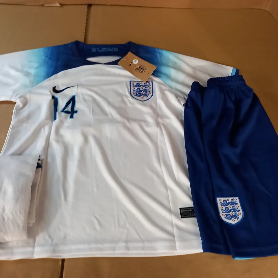 ENGLAND KIDS FOOTBALL KIT - 26
