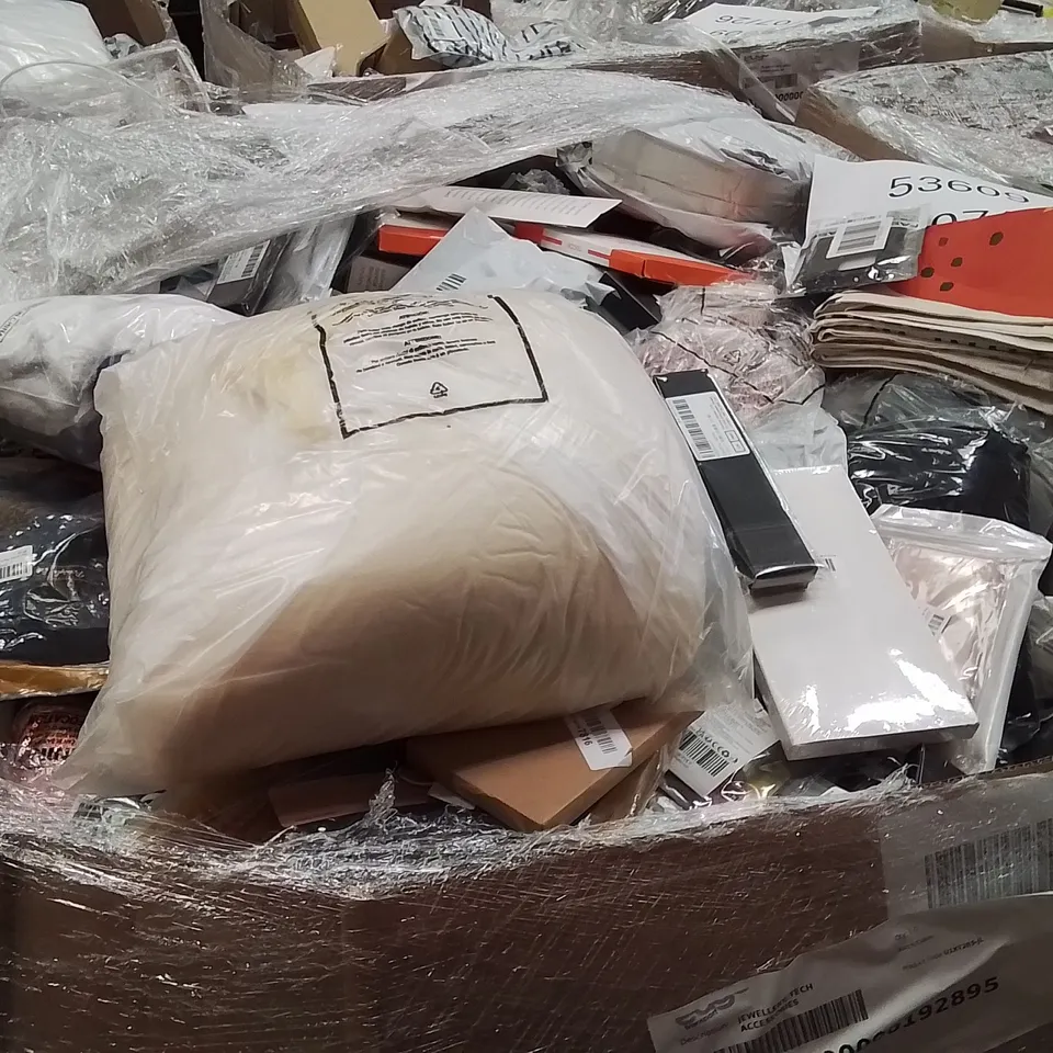PALLET OF JEWELLERY,TECH ACCESSORIES,KIDS FASHION PRODUCTS TO INCLUDE;KNEECAPS,PHONE CASE,TABLET SCREEN PROTECTOR