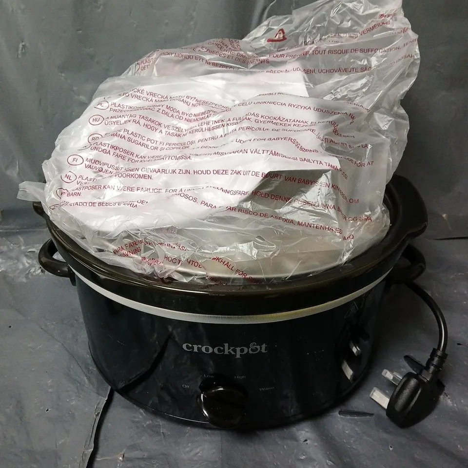 BOXED CROCKPOT MANUAL SLOW COOKER 3.7L