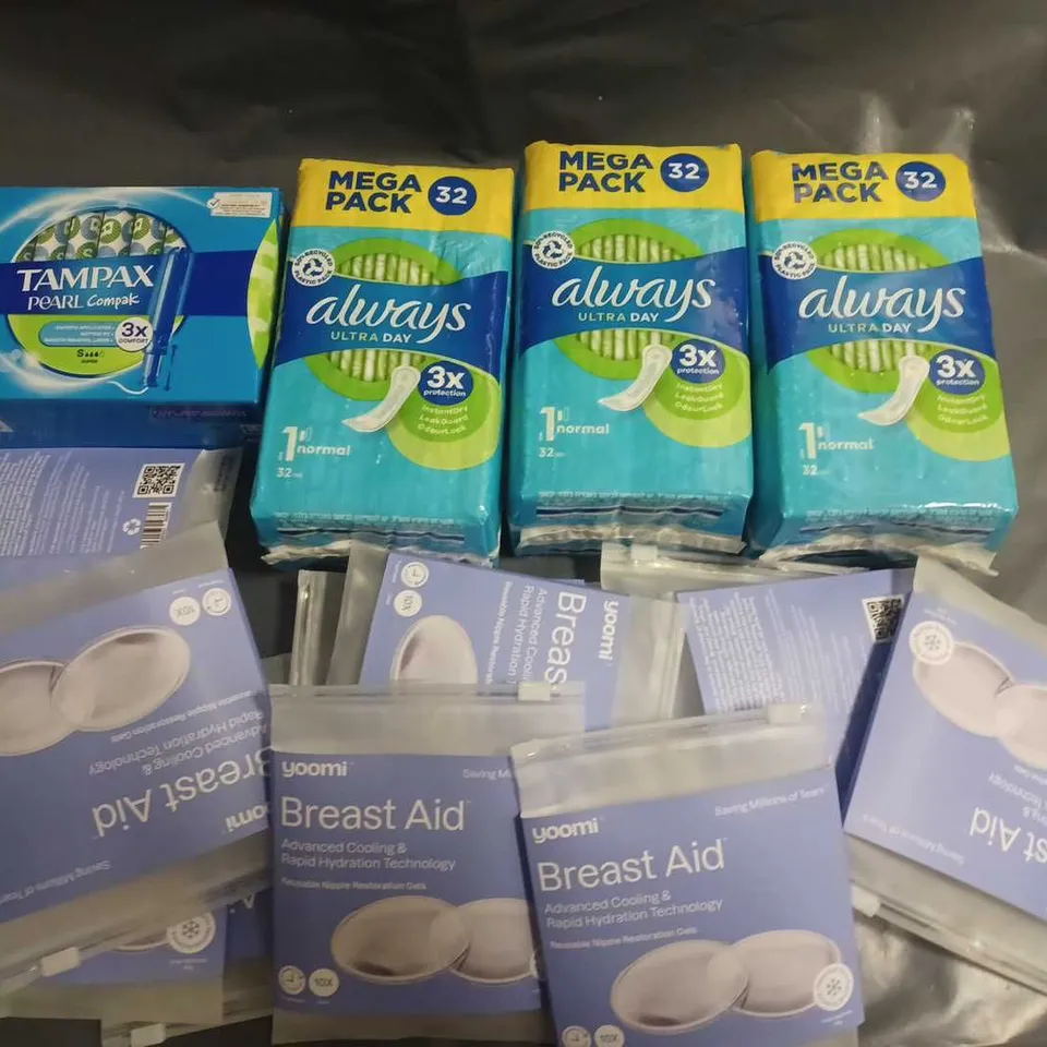 LOT OF ASSORTED FEMININE CARE ITEMS  