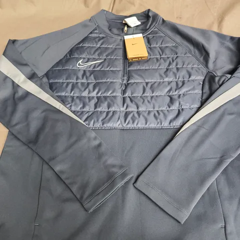 NIKE QUILTED PUFFER JACKET – SIZE L