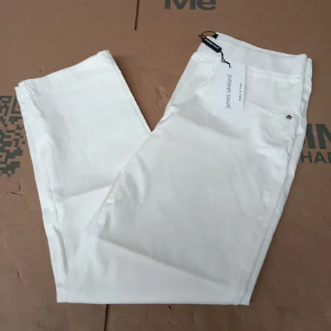 JAMES LAKELAND COTTON TROUSERS IN WHITE - LARGE