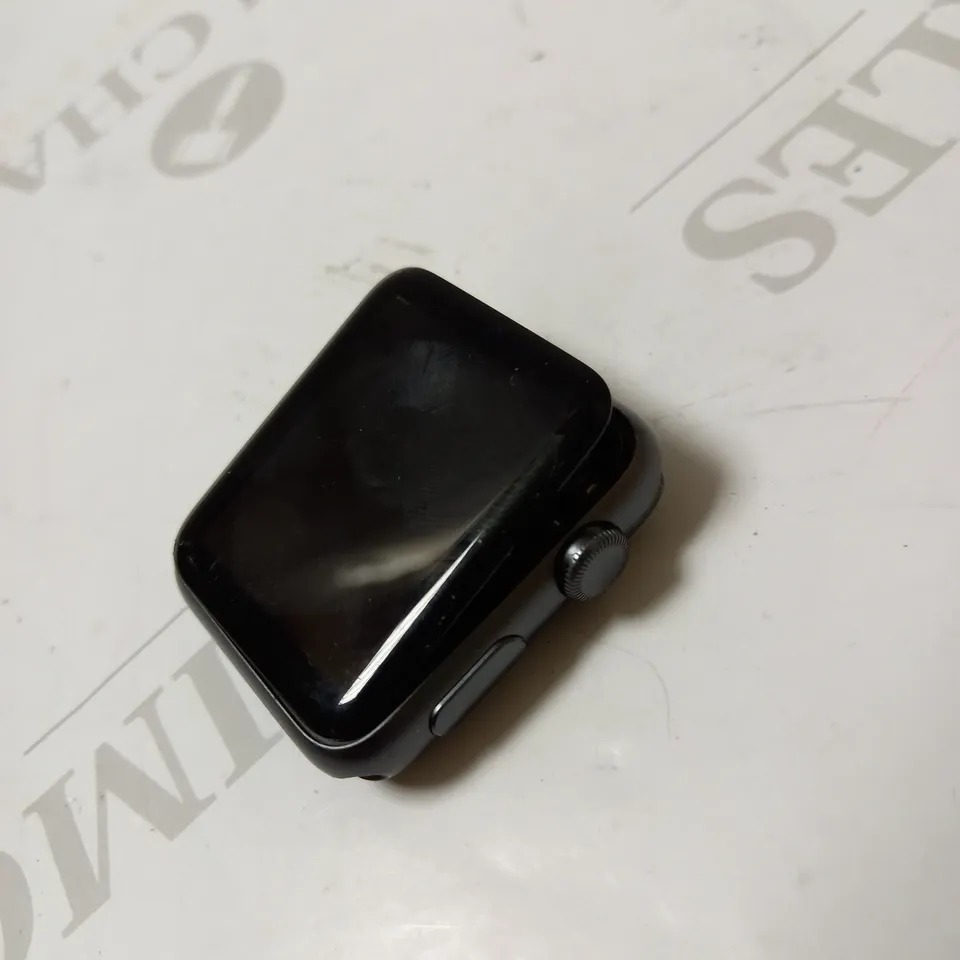 APPLE WATCH 1ST GENERATION
