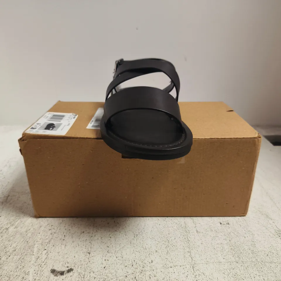 BOXED PAIR OF MANGO MAN OPEN TOE FLAT SANDALS IN DEEP DARK CHOCOLATE SIZE UK 8