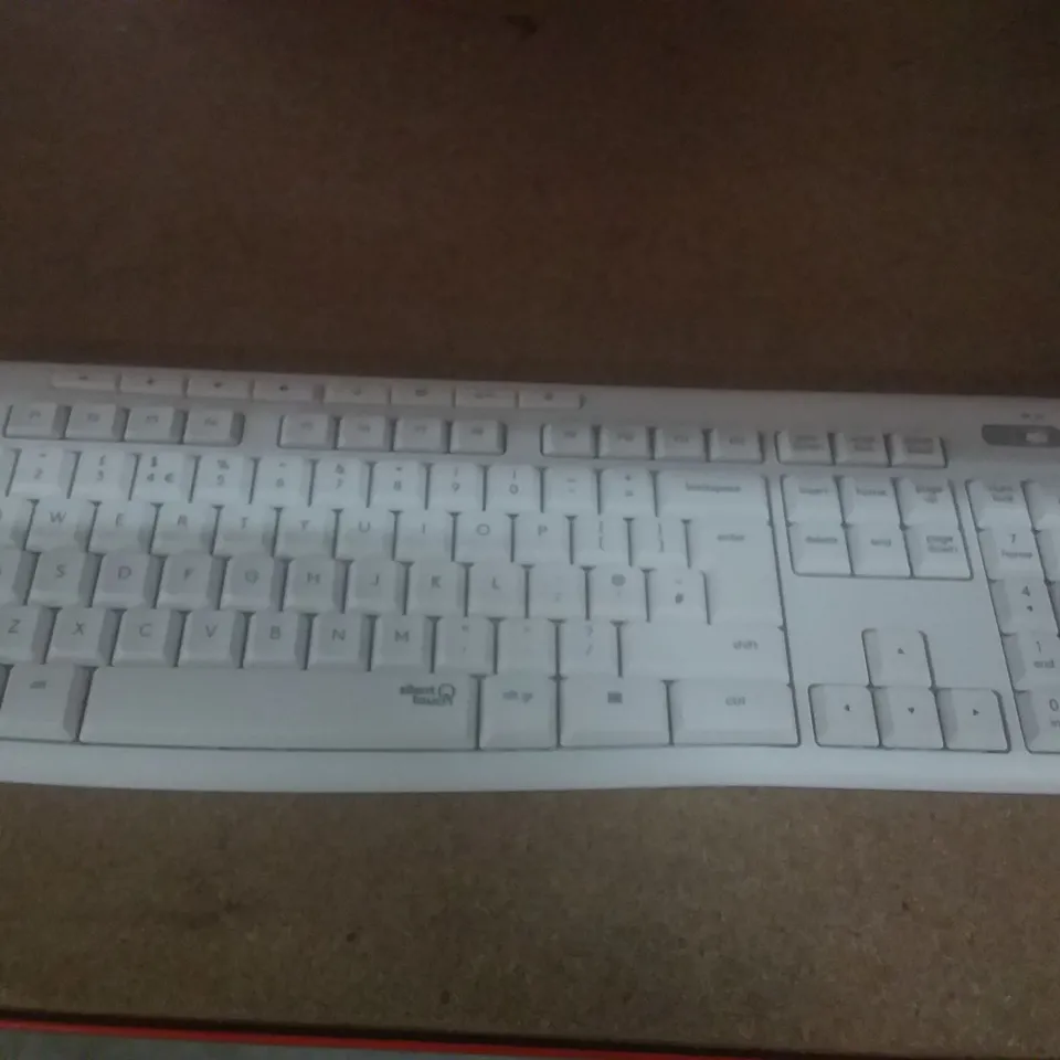 LOGITECH SILENT WIRELESS KEYBOARD