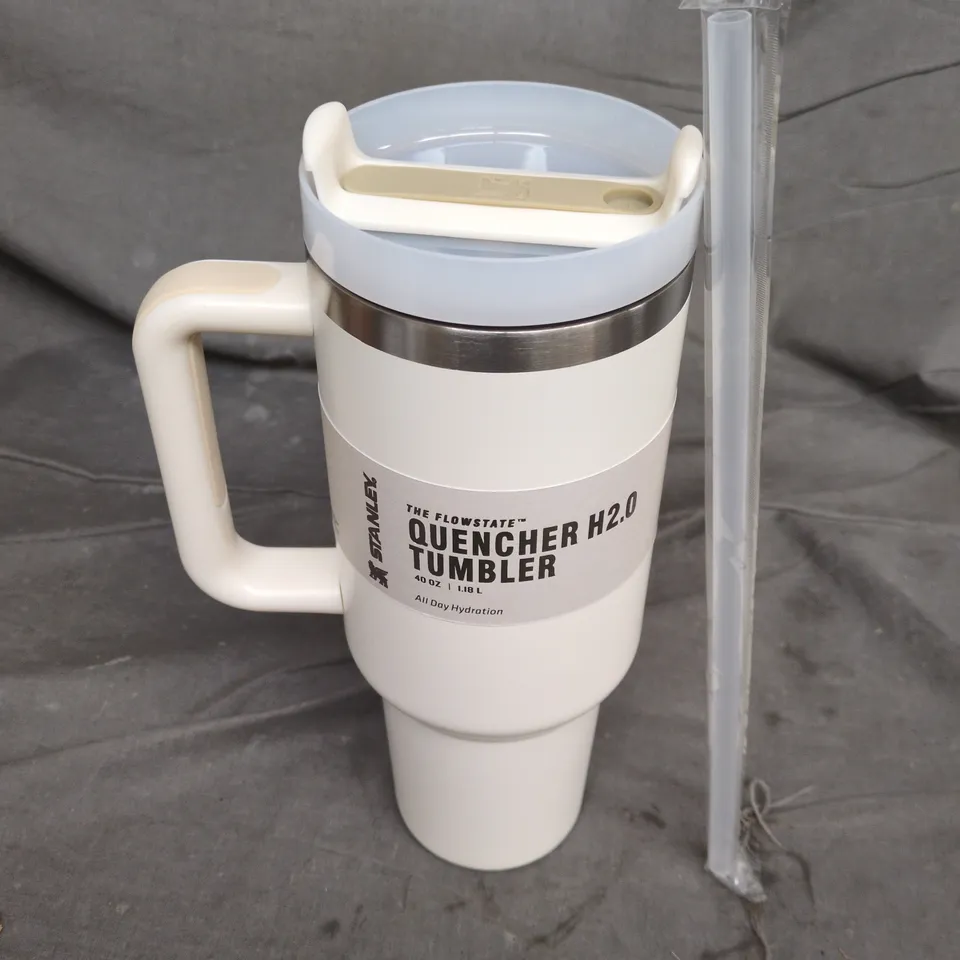 STANLEY THE FLOWSTATE QUENCHER H2.0 TUMBLER IN WHITE (1.18L)