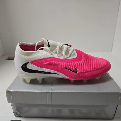 NIKE PHANTOM FOOTBALL BOOT SIZE 10 BOXED