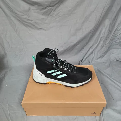 BOXED ADIDAS TERREX EASTRAIL 2 MID RRD HIKING SHOES – BLACK/LIGHT BLUE, UK 11