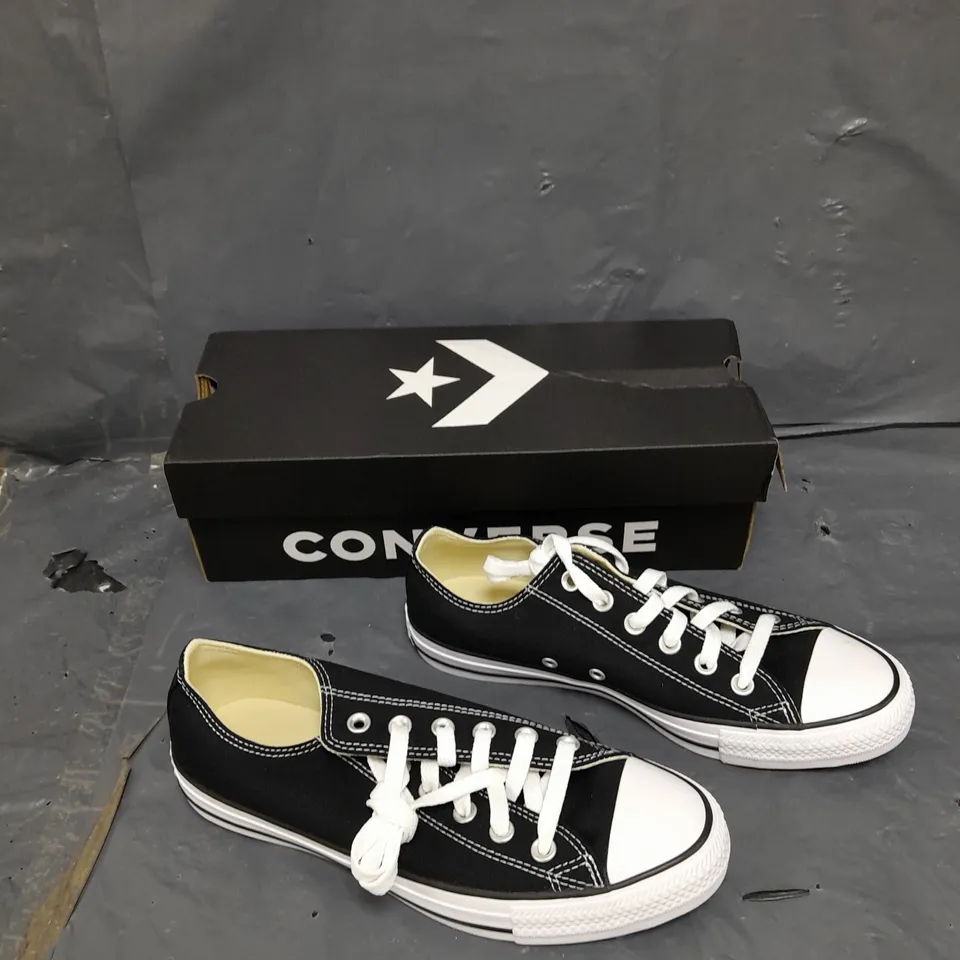 BOXED PAIR OF CONVERSE ALL STAR OX BLACK - UK 7 