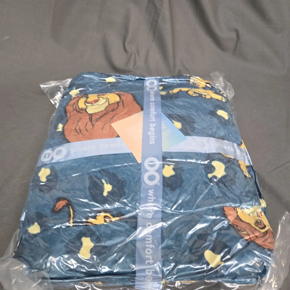 SEALED OODIE HOODED OVERSIZED BLANKET - LION KING 