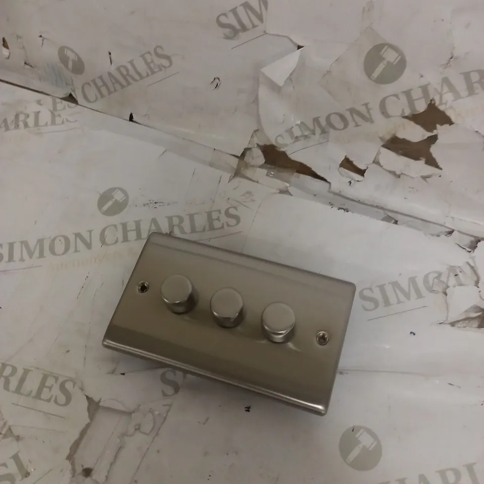 BG ELECTRICAL NBS83P-01 TRIPLE INTELLIGENT DIMMER LIGHT SWITCH