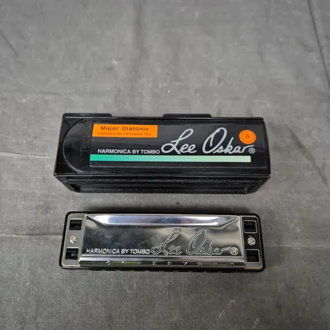 LEE OSKAR HARMONICA BY TOMBO – MAJOR DIATONIC, KEY A, WITH CASE