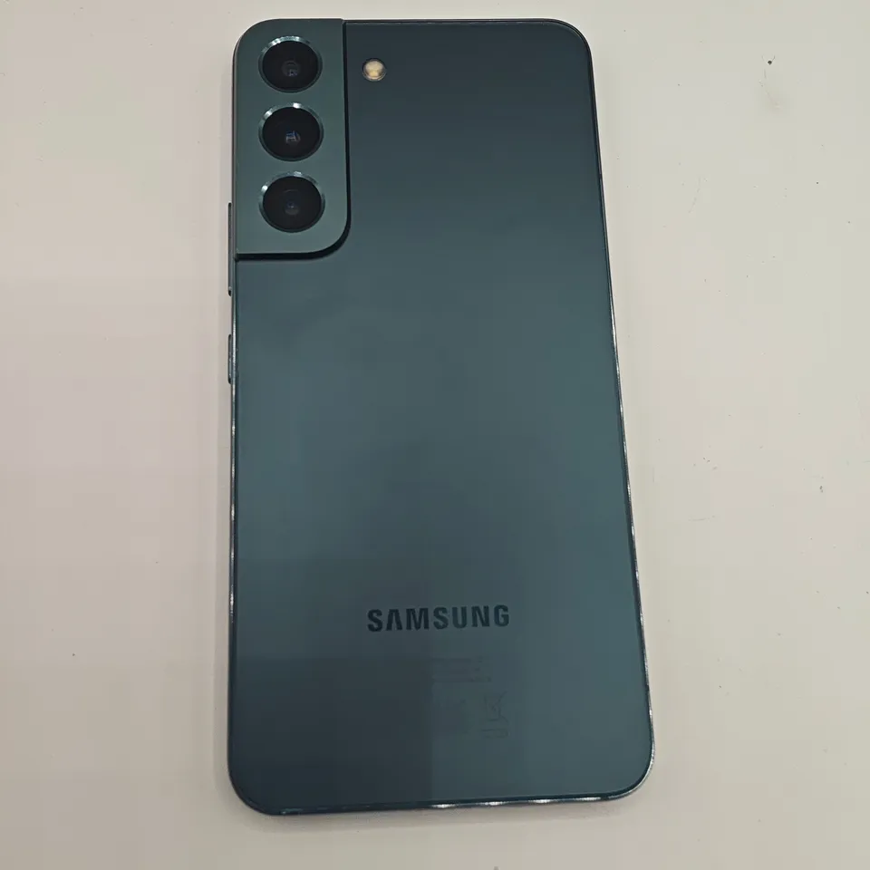 BOXED SAMSUNG GALAXY S22 8GB RAM 128GB ROM IN GREEN - SM-S901B