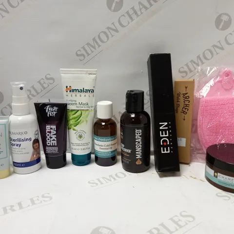 LOT OF APPROX 15 ASSORTED BEAUTY PRODUCTS TO INCLUDE MARY KAY HAND CREAM, MANSCAPED BALL DEODORANT, CHAMPNEYS FOOT BUTTER, ETC