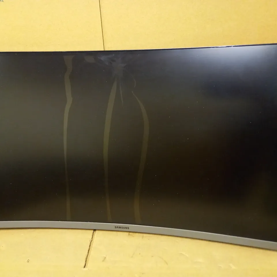 SAMSUNG LC27R500FHUXEN 27" CURVED MONITOR- collection only