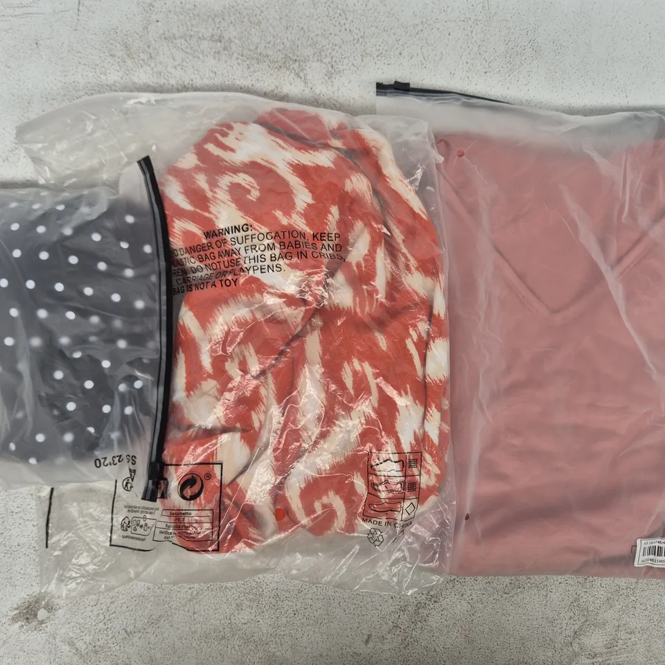 APPROXIMATELY 20 ASSORTED CLOTHING AND FASHION PRODUCTS IN VARIOUS STYLES AND SIZES - COLLECTION ONLY
