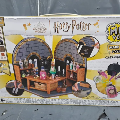 MGAS MINIVERSE MAKE IT MINI HARRY POTTER POTIONS CLASSROOM PLAYSET