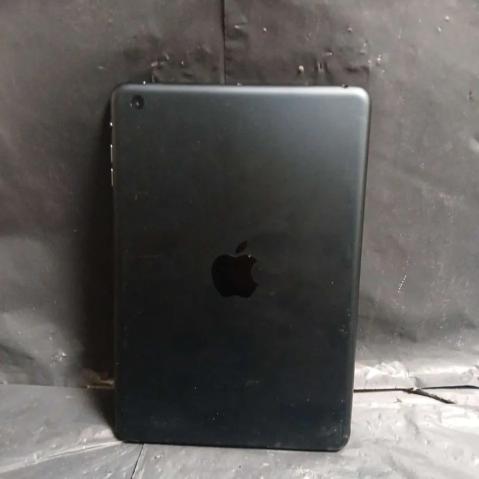 APPLE IPAD – SPACE GRAY TABLET - MODEL A1432